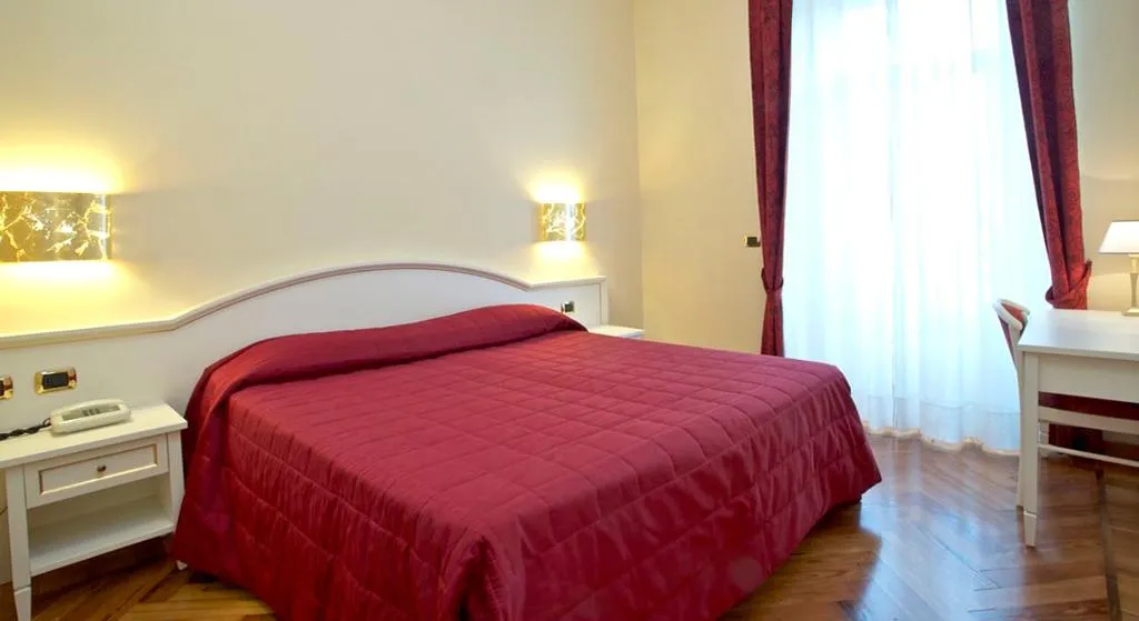 DOUBLE STANDARD Room, Excelsior Splendide, Milan