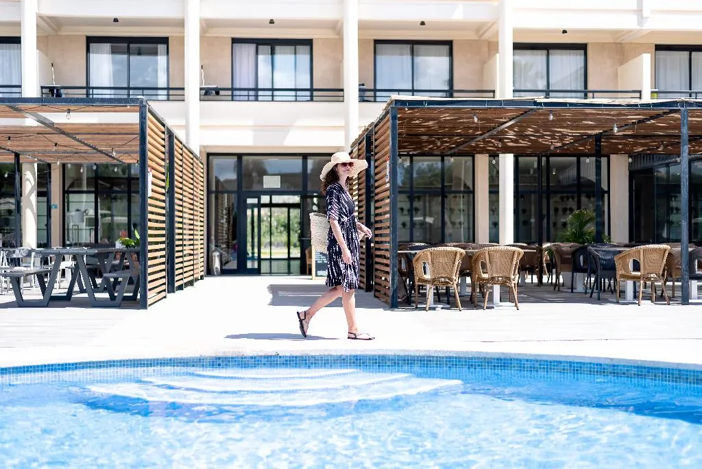 Pool, Hotel Eu Bahia Pollensa, Majorca