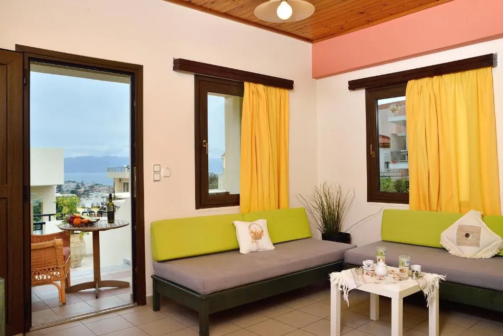 APARTMENT basement Room, Mythos Platanias, Crete