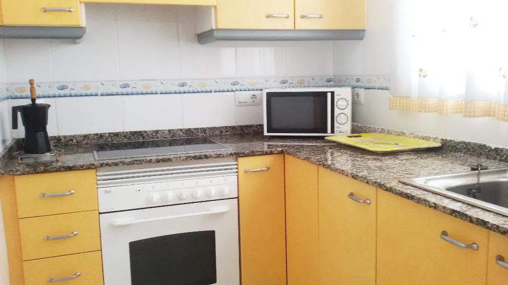 APARTMENT CAPACITY 6 THREE BEDROOM Room, Gandia Universidad 3000, Valencia