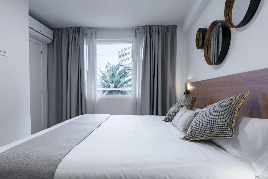 APARTMENT ONE BEDROOM Room, Smartr Valencia Turia, Valencia