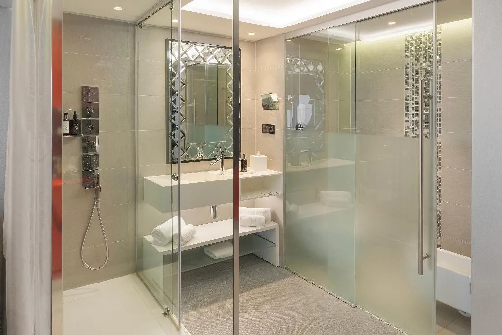 DOUBLE DELUXE Room, Myriad By Sana Hotels, Lisbon