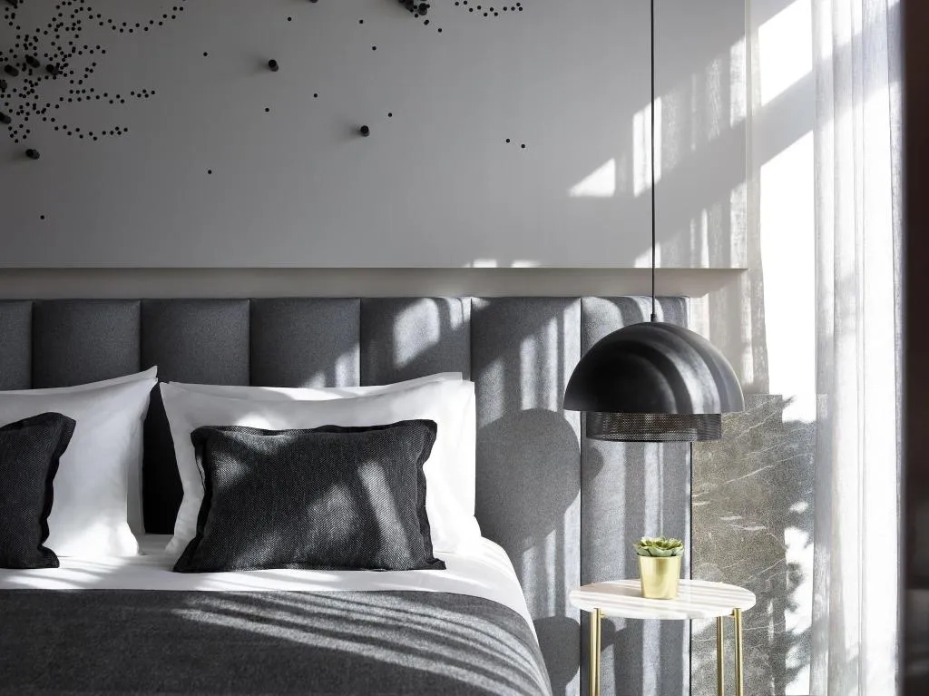 DOUBLE CLASSIC KING BED Room, Heritage Hill Hotel, Athens