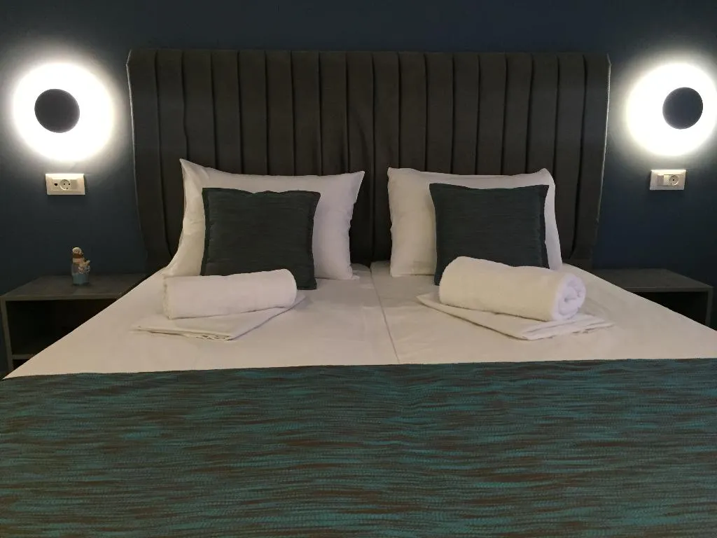Double or Twin STANDARD Room, City Pearl, Crete