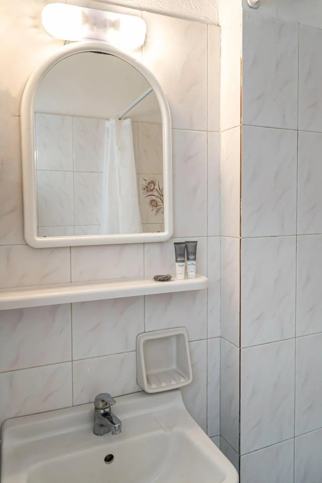 Room, Ikaros Hotel, Santorini
