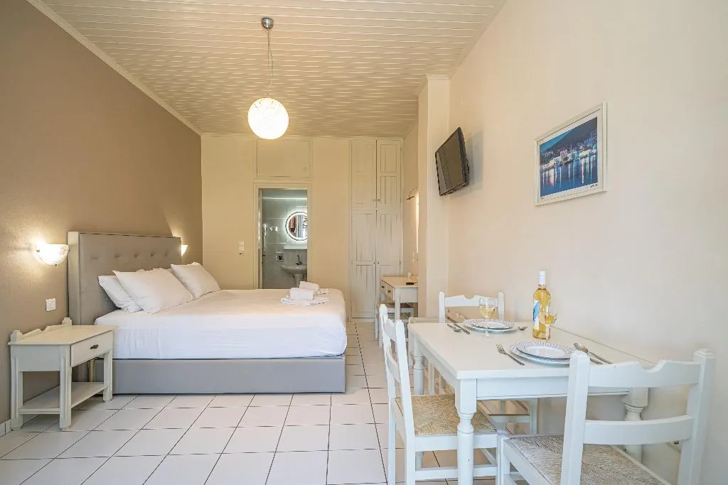 STUDIO SEA VIEW CAPACITY 3 Room, Studios Vrionis Panoramic Sunset, Kefallinia