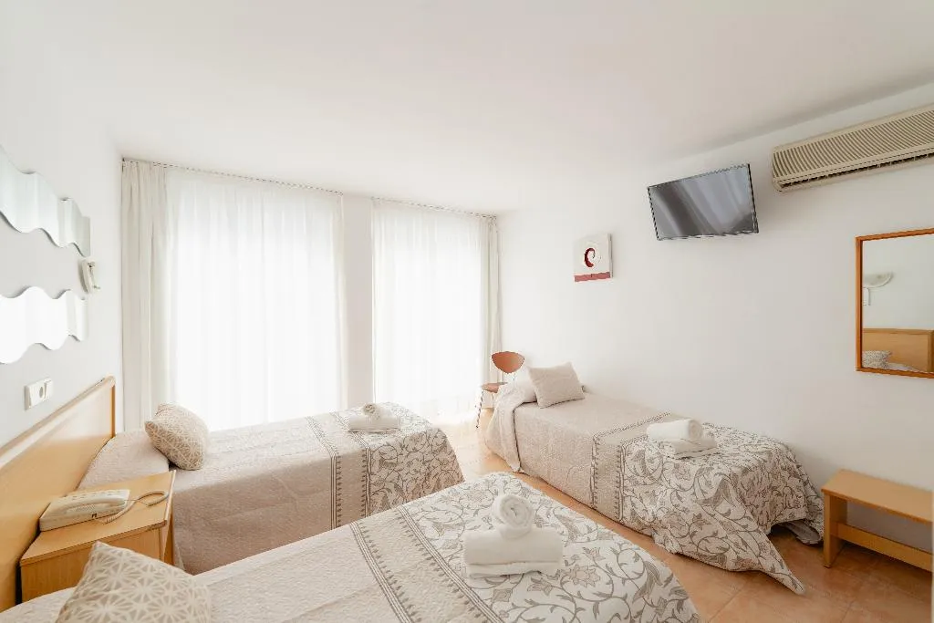 TRIPLE STANDARD Room, Santa Faz TRG, Costa Blanca