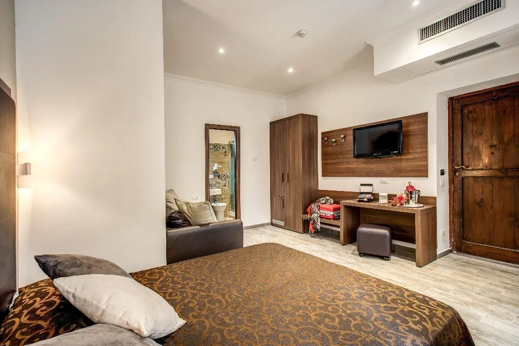 Double or Twin SUPERIOR Room, Rome Garden, Rome