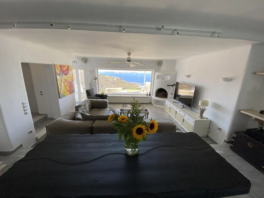 Room, Flaskos Suites, Mykonos
