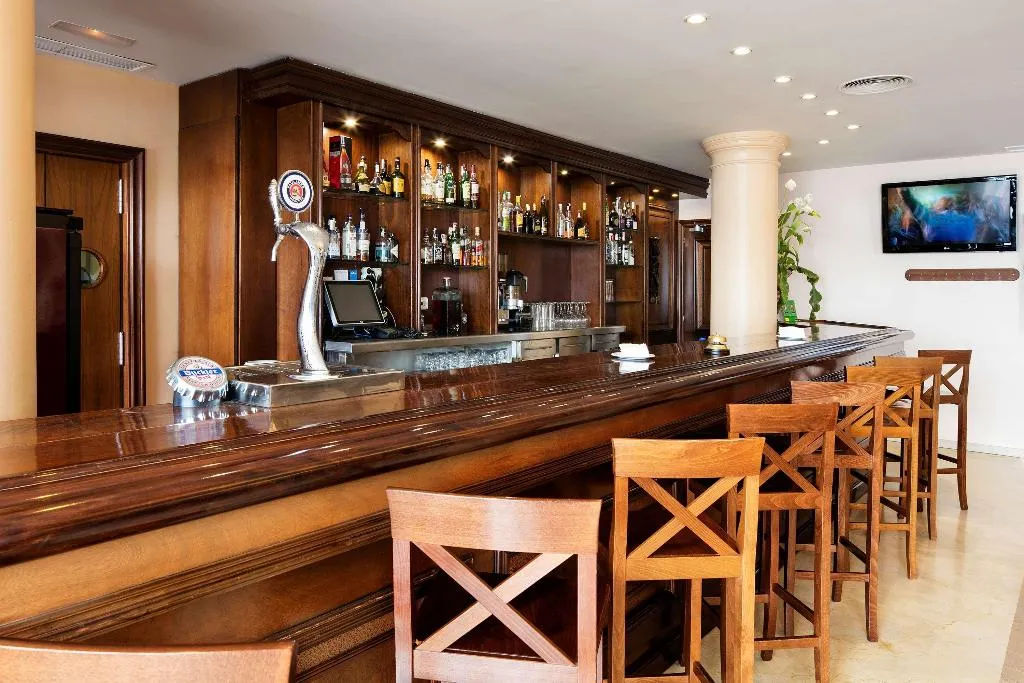 Bar, Hotel Sunway Playa Golf & Spa, Sitges, Costa Brava