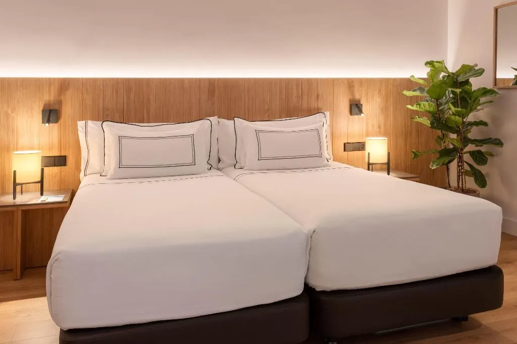 JUNIOR SUITE STANDARD Room, Melia Barajas, Madrid