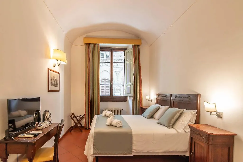 Double or Twin STANDARD Room, Cimabue, Florence