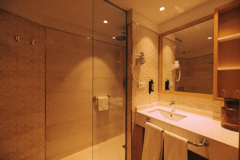 Double or Twin PREMIUM Room, Marina Resort Benidorm-The Original Benidorm Vibe, Costa Blanca