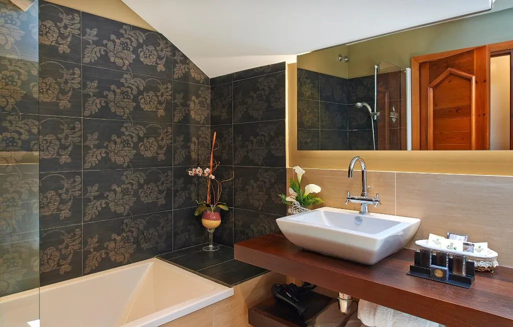 JUNIOR SUITE STANDARD Room, Grevol Spa, Costa Brava