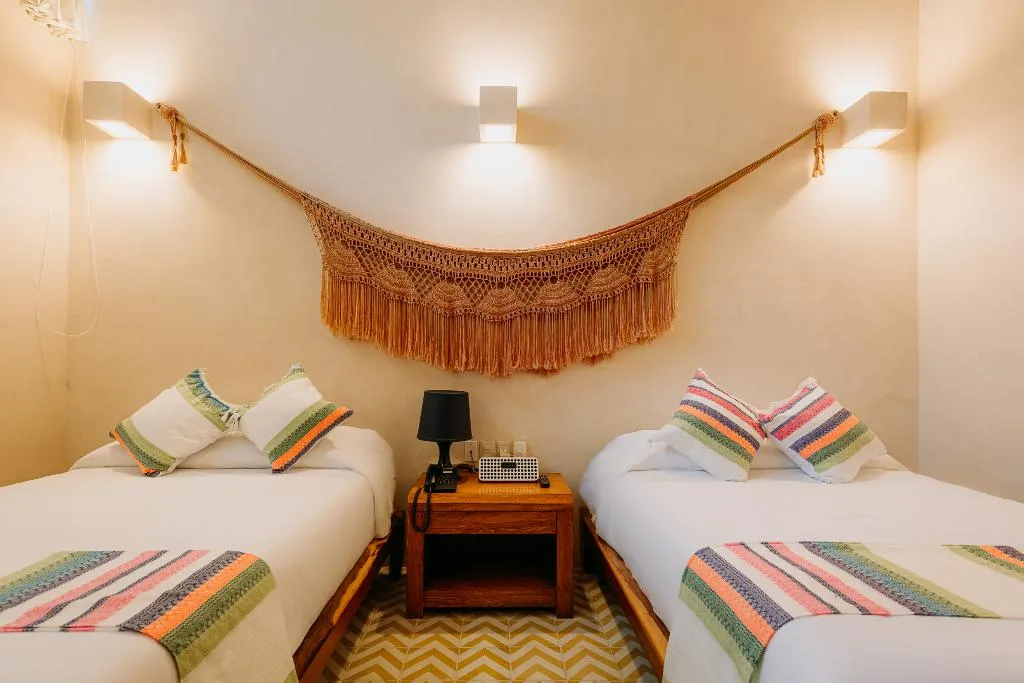 TWIN STANDARD Room, Waye, Cancun Area