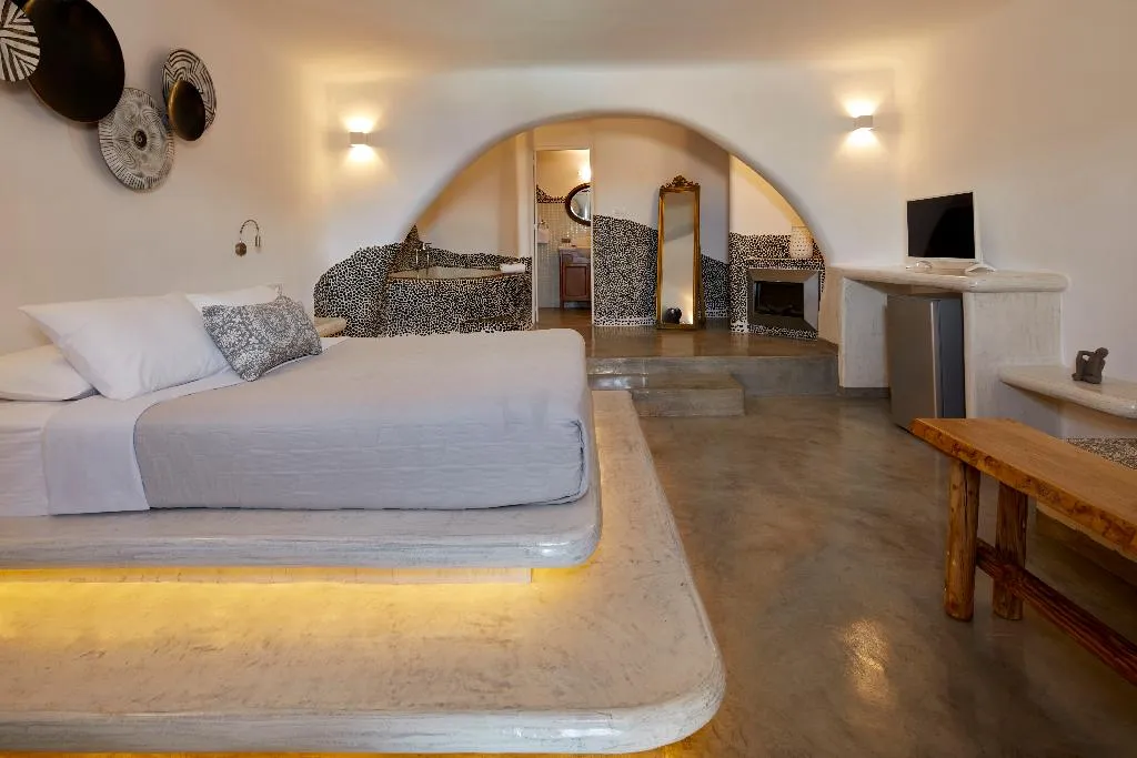 SUITE STANDARD Room, Suites of the Gods Cave Spa, Santorini