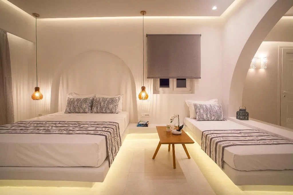 STUDIO CAPACITY 3 Room, Margarenia, Santorini