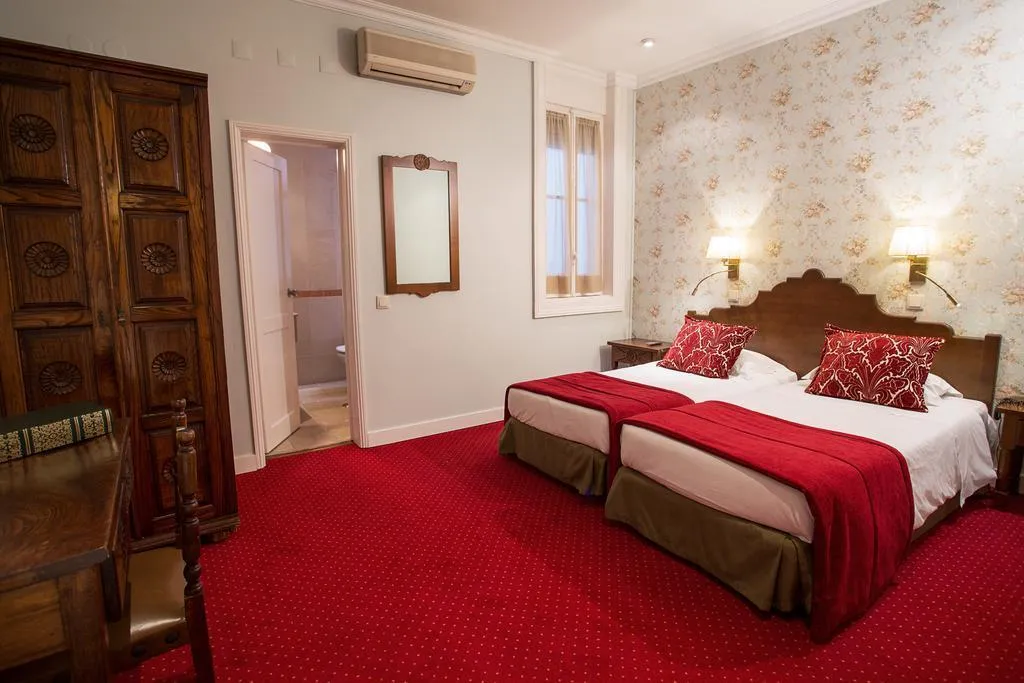 Double or Twin STANDARD Room, Dom Sancho I, Lisbon