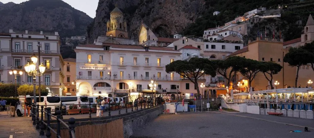 General view, Hotel Residence Amalfi, Naples