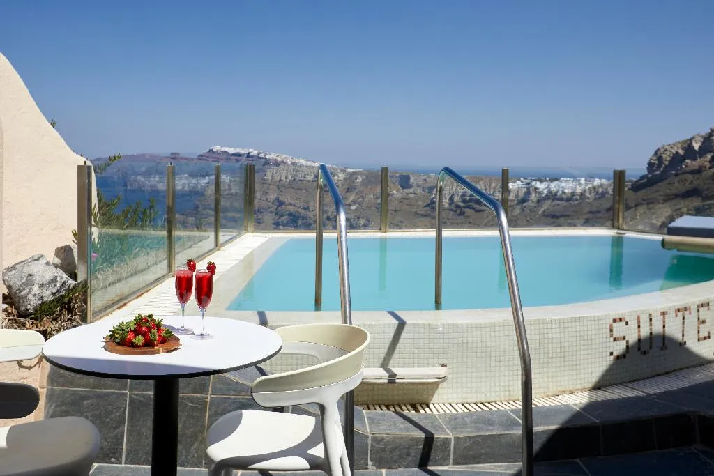 SUITE SEA VIEW WITH PRIVATE POOL Room, Suites of the Gods Cave Spa, Santorini