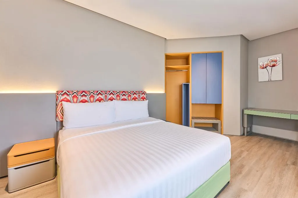 DOUBLE WITH DOUBLE BED Room, Ibis Styles Dubai Jumeira, Dubai