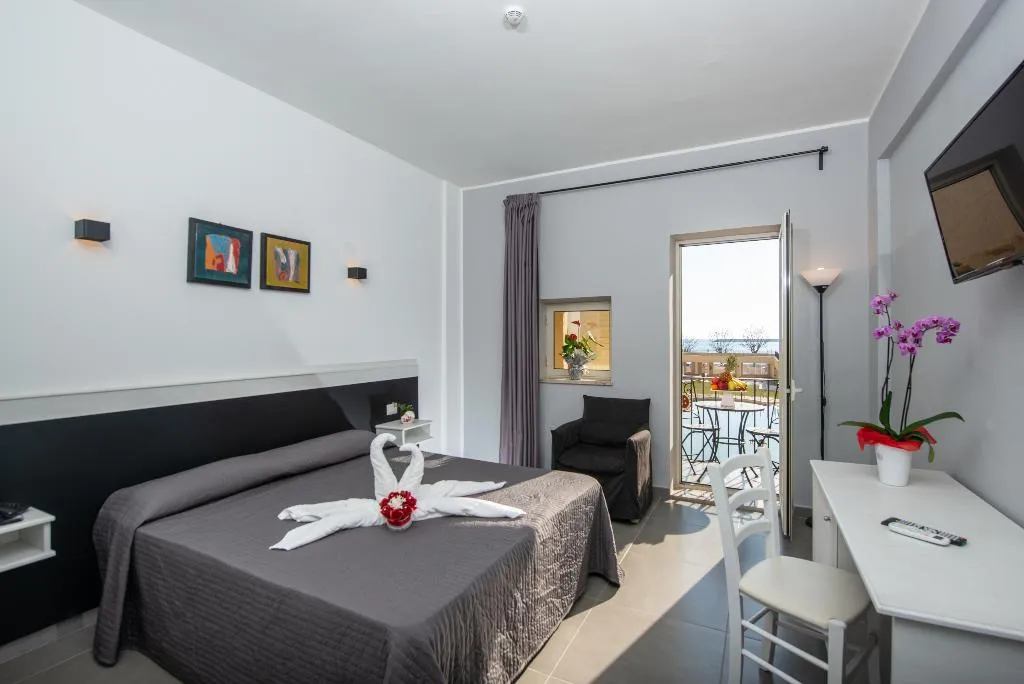 Double or Twin WITH BALCONY Room, Hopps Hotel, Palermo