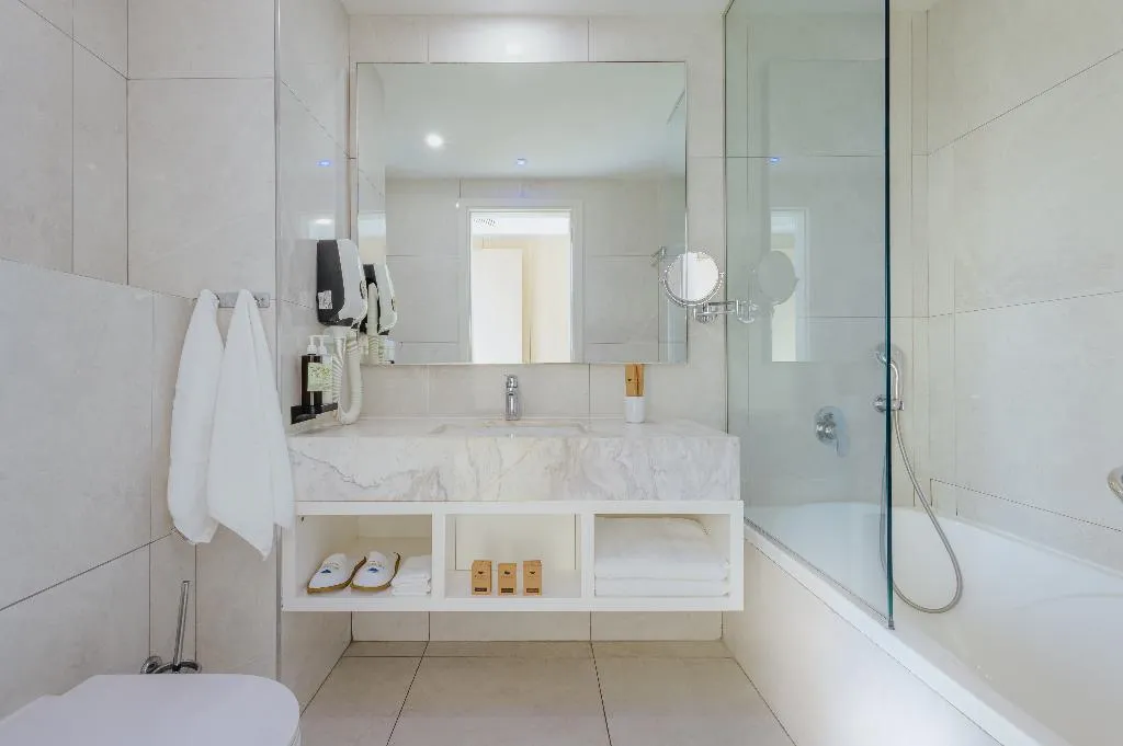 Double or Twin DELUXE SEA VIEW Room, Nissiblu Beach Resort, Cyprus