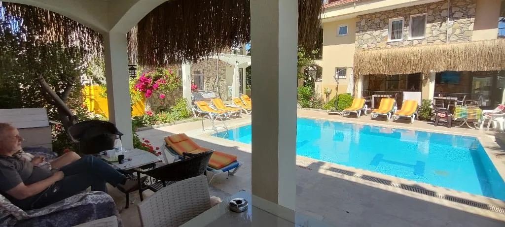 Terrace, Çilek's Apart Otel, Dalaman