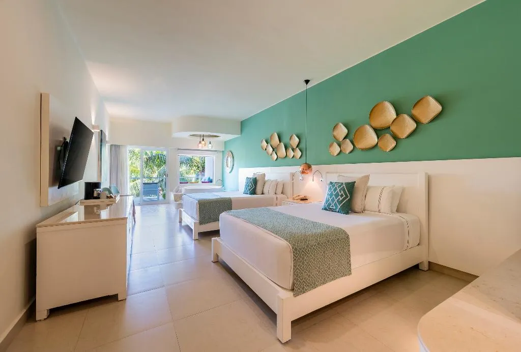 JUNIOR SUITE POOL VIEW Room, Iberostar Selection Riviera Cancun, Cancun Area