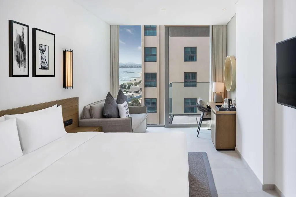 DOUBLE SUPERIOR KING BED Room, Radisson Beach Resort Palm Jumeirah, Dubai