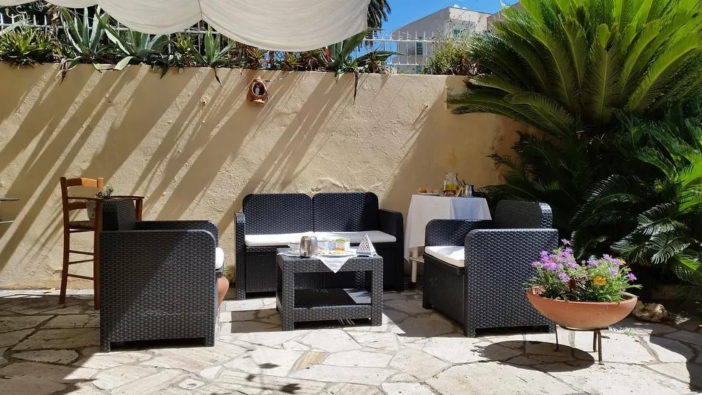 Bar, B&B L Auberge, Rome