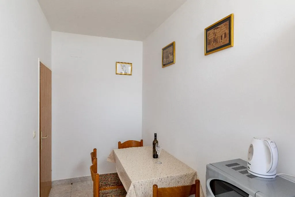 FAMILY ROOM CAPACITY 4 Room, Villa Valjalo, Dubrovnik
