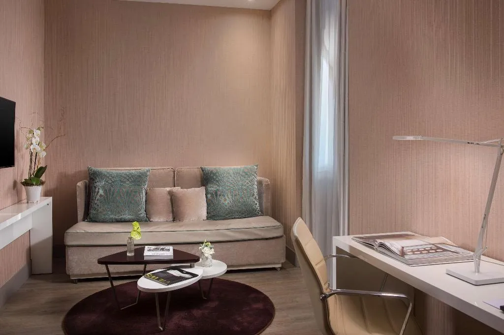 SUITE STANDARD Room, NH Collection Milano Touring, Milan