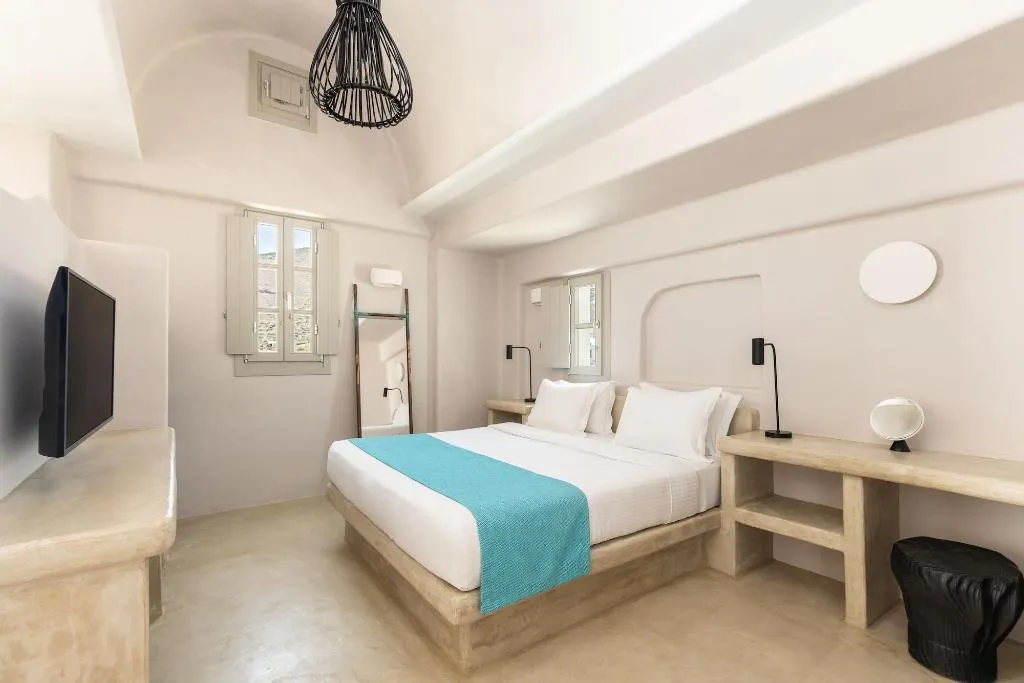 Room, Danae Suites, Santorini