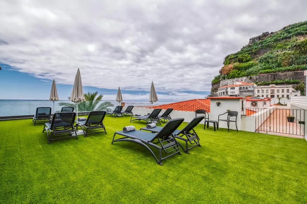 Terrace, Enotel Sunset Bay, Madeira