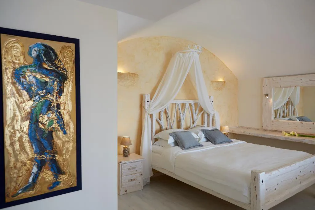 SUITE WITH PRIVATE POOL Room, Athermi Suites, Santorini
