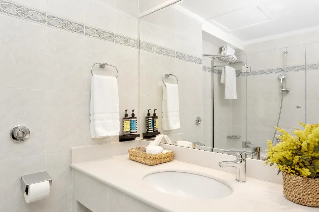 SUITE CLASSIC Room, Grand Hotel Palace Thessaloniki, Halkidiki