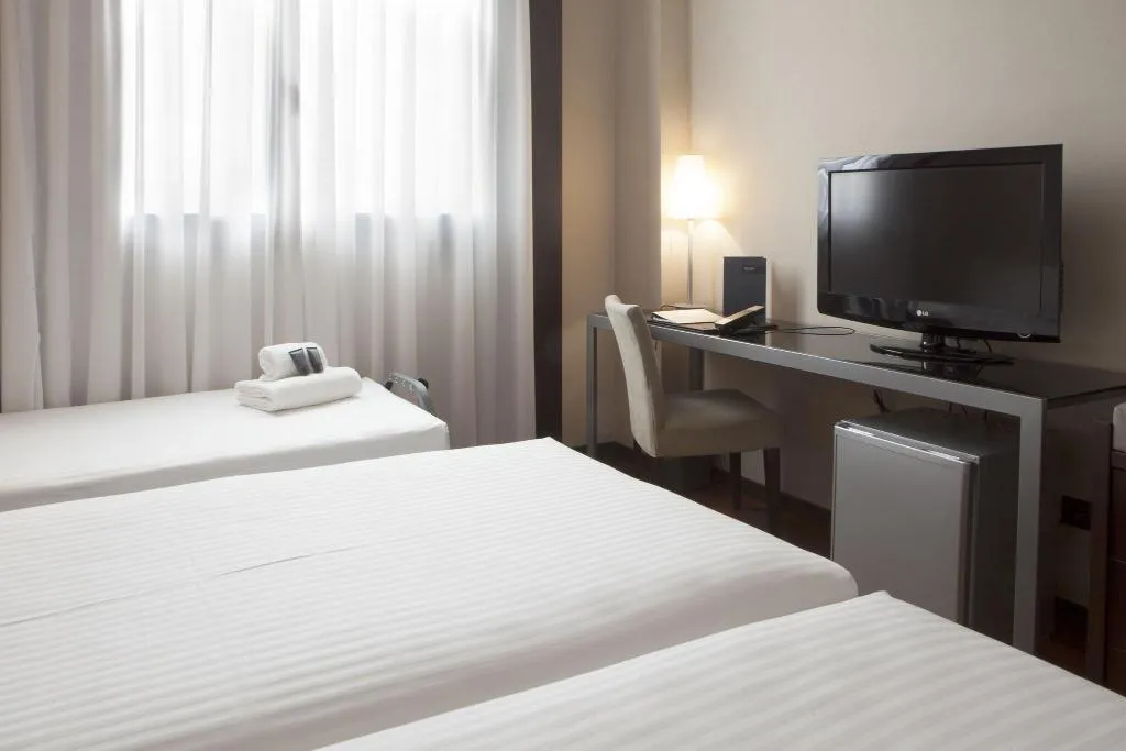 TWIN STANDARD Room, AC Valencia, Valencia