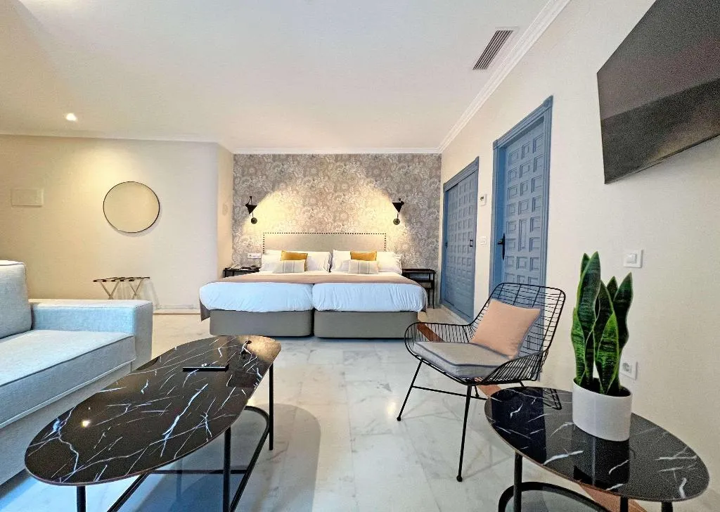 Room, Itaca Sevilla, Seville
