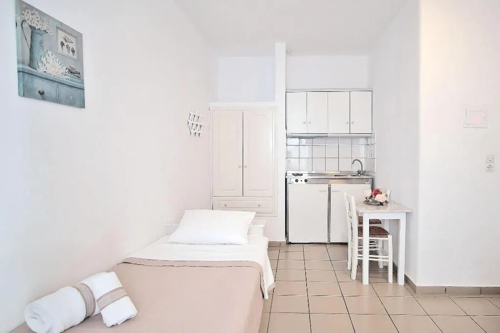 Room, Kritikakis Village Apartments, Santorini