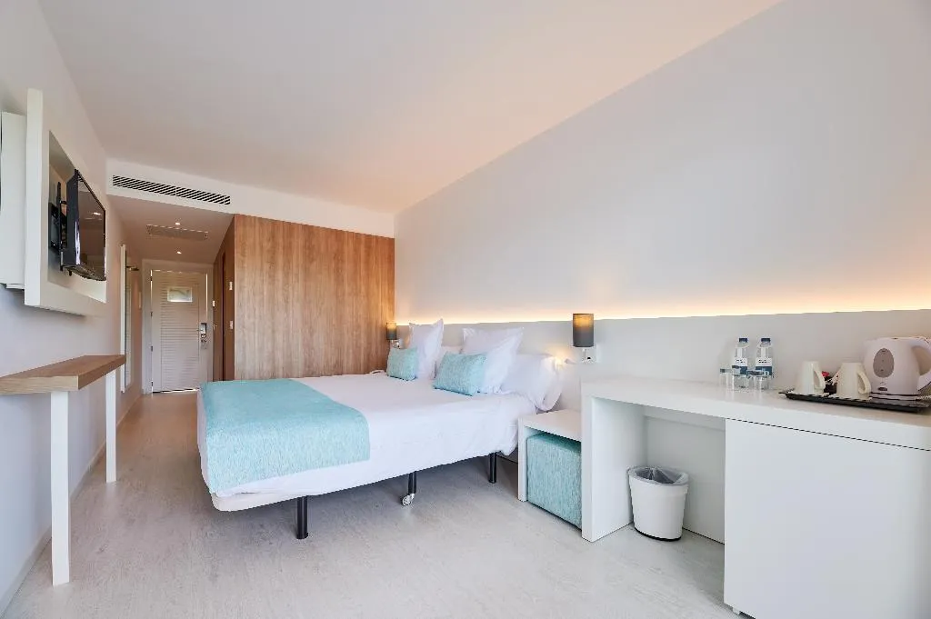DOUBLE SINGLE USE STANDARD Room, AluaSoul Hotel Carolina, Majorca