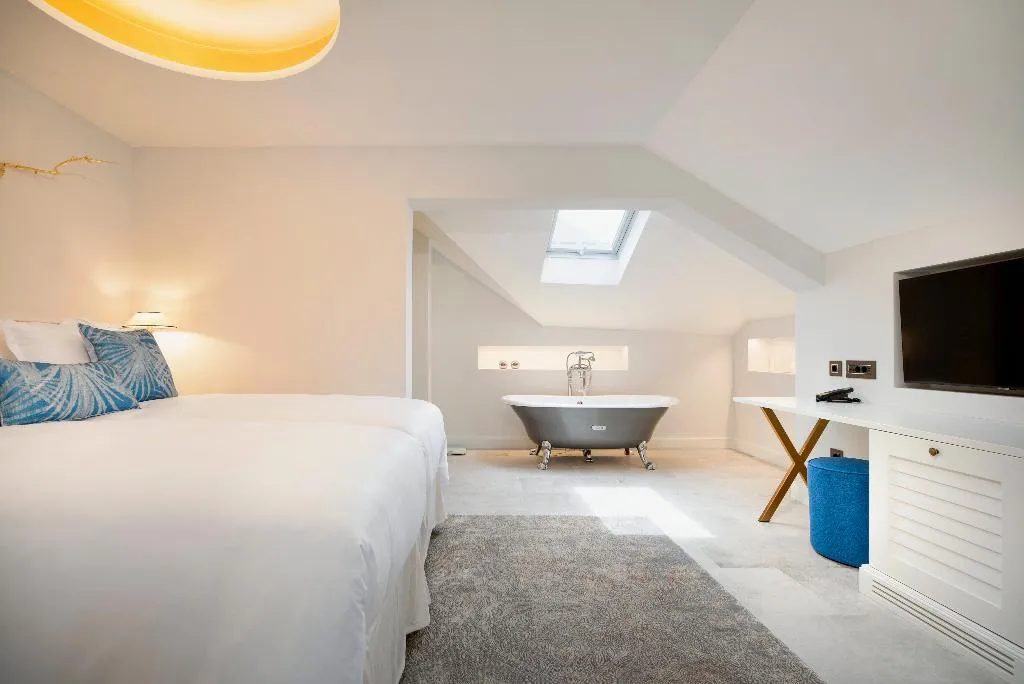 SUITE DELUXE Room, Riva Marina Hvar Hotel, Split