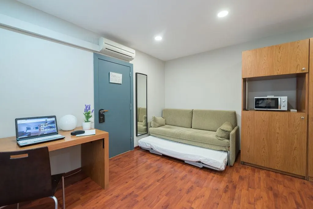 DOUBLE WITH KITCHENETTE Room, Senator Barcelona Apartments, Barcelona
