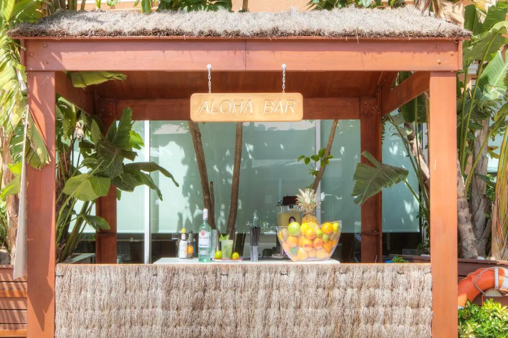 Bar, Hotel Sunway Playa Golf & Spa, Sitges, Costa Brava