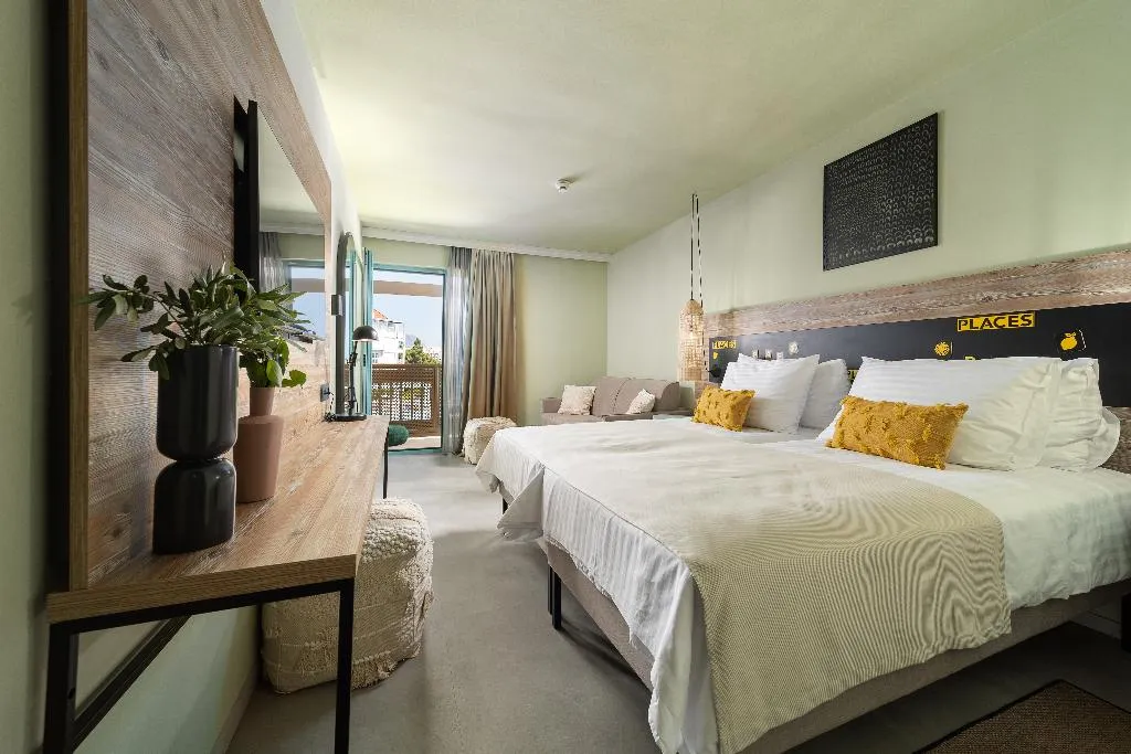 DOUBLE SUPERIOR SIDE SEA VIEW Room, [PLACES] Dalmacija by Valamar, Split