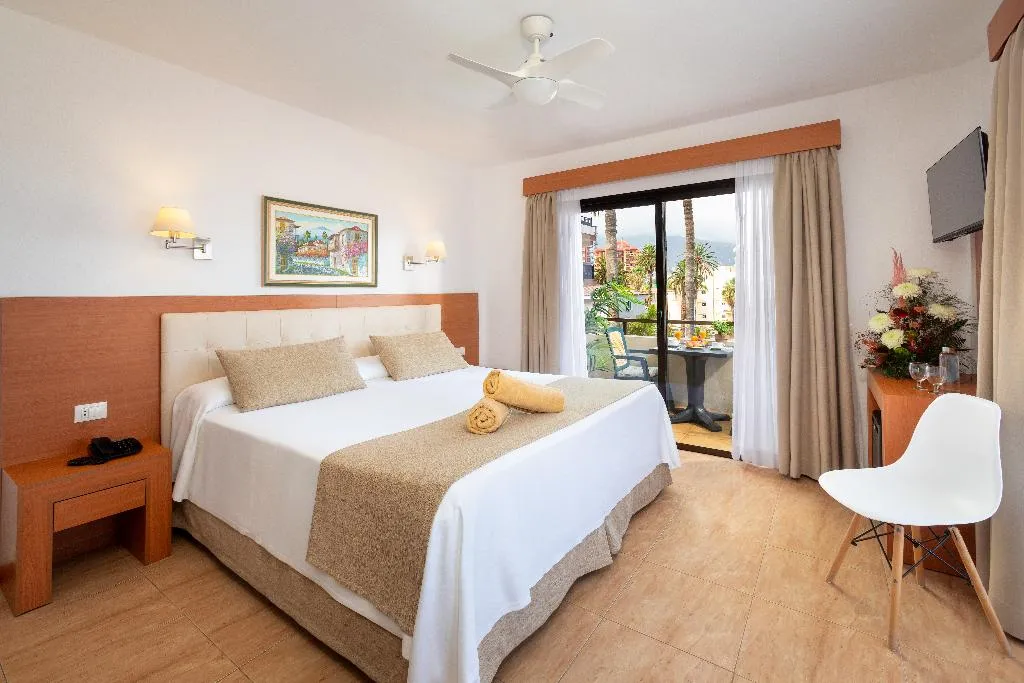 Room, Don Manolito, Tenerife