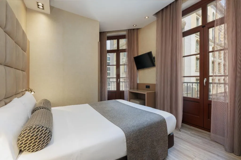 DOUBLE STANDARD Room, Suizo, Barcelona