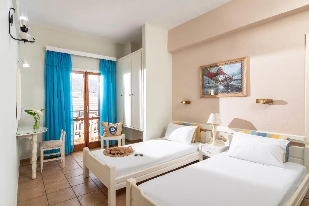 APARTMENT THREE BEDS Room, Semiramis Apartments, Crete