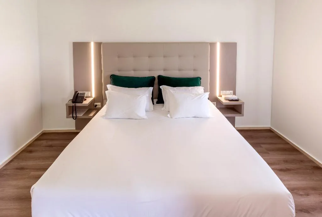SUITE PREMIUM Room, Oporto Airport & Business Hotel, Porto