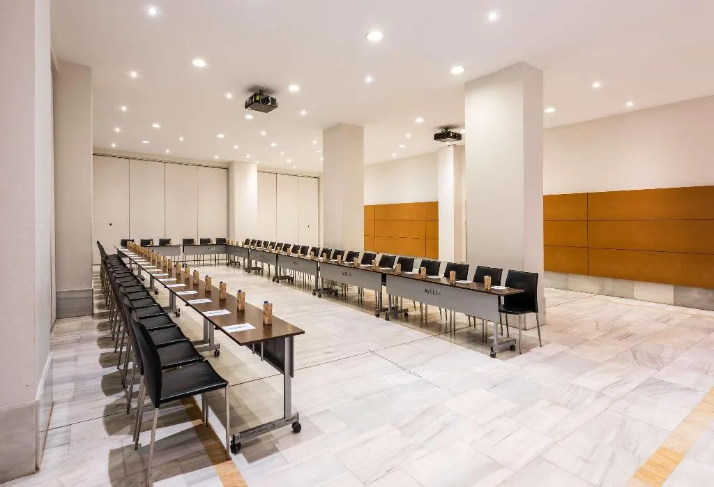 Conferences, Hotel Madrid Chamartín Affiliated by Meliá, Madrid